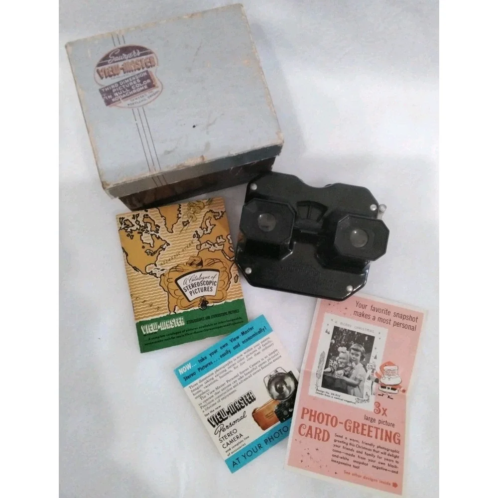 Vintage 1950's Sawyer ViewMaster Bakelite w/ Lot of 13 Reels